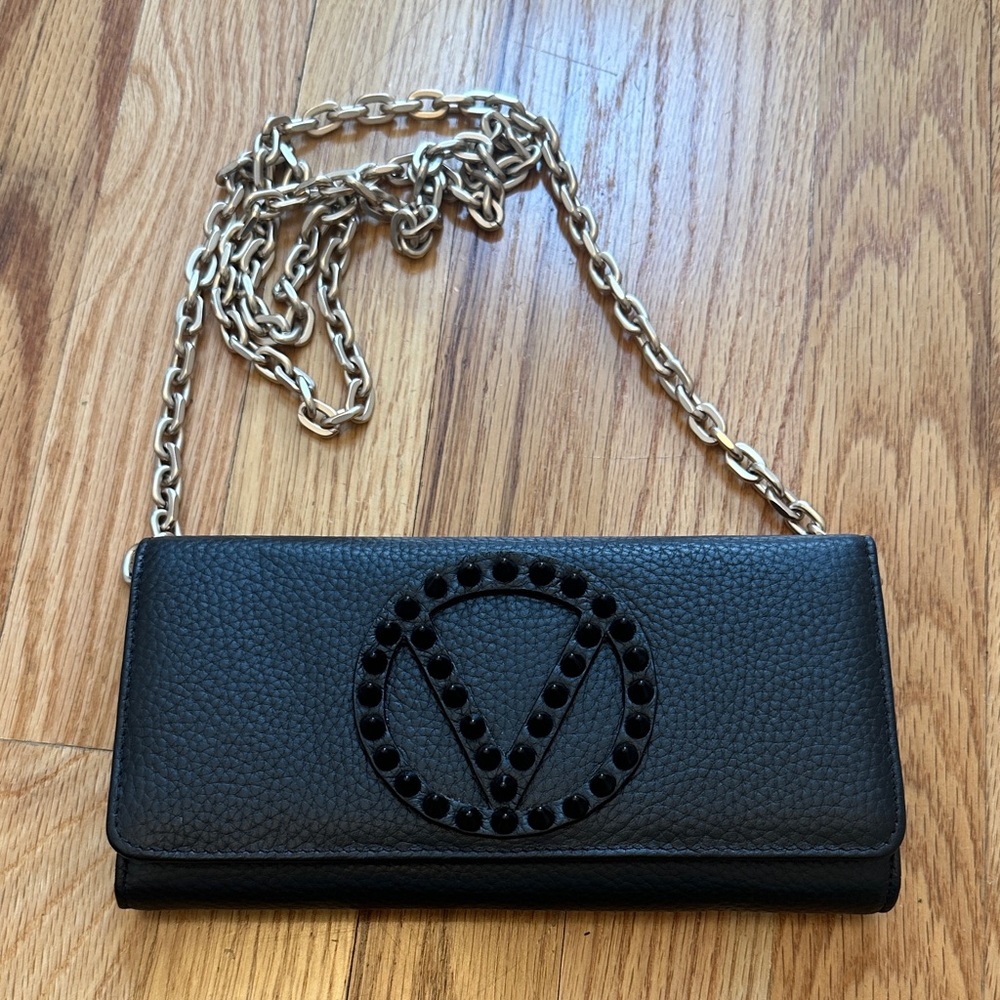 Never used/NWOT Mario Valentino Black Leather Chain-Shoulder Crossbody Wallet
